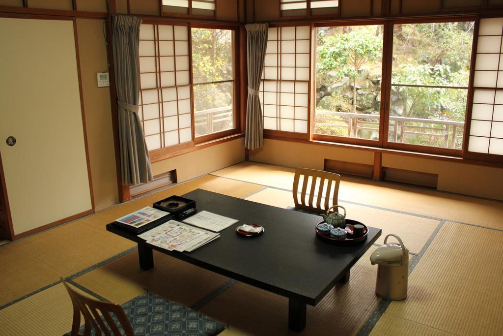 Hotel Seiranso Yugawara Esterno foto