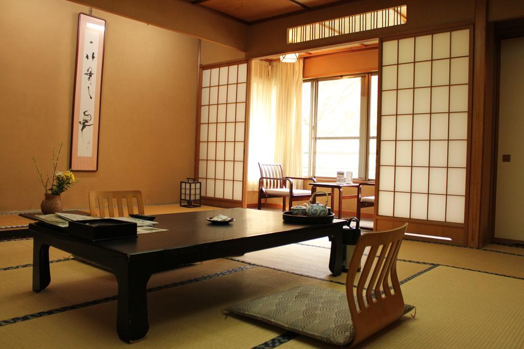 Hotel Seiranso Yugawara Esterno foto