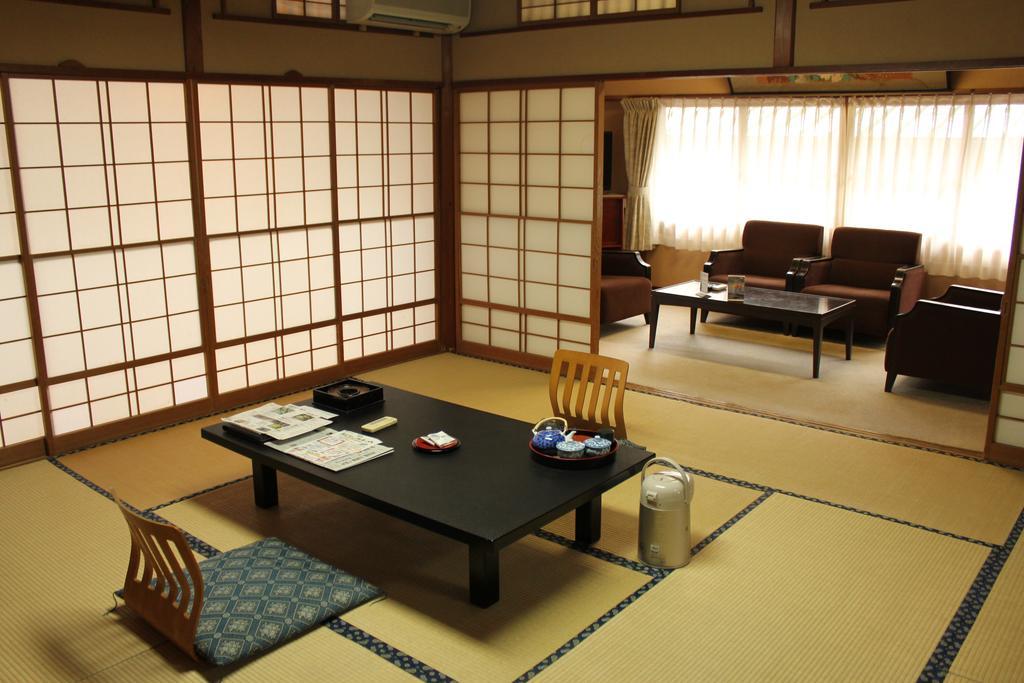 Hotel Seiranso Yugawara Esterno foto